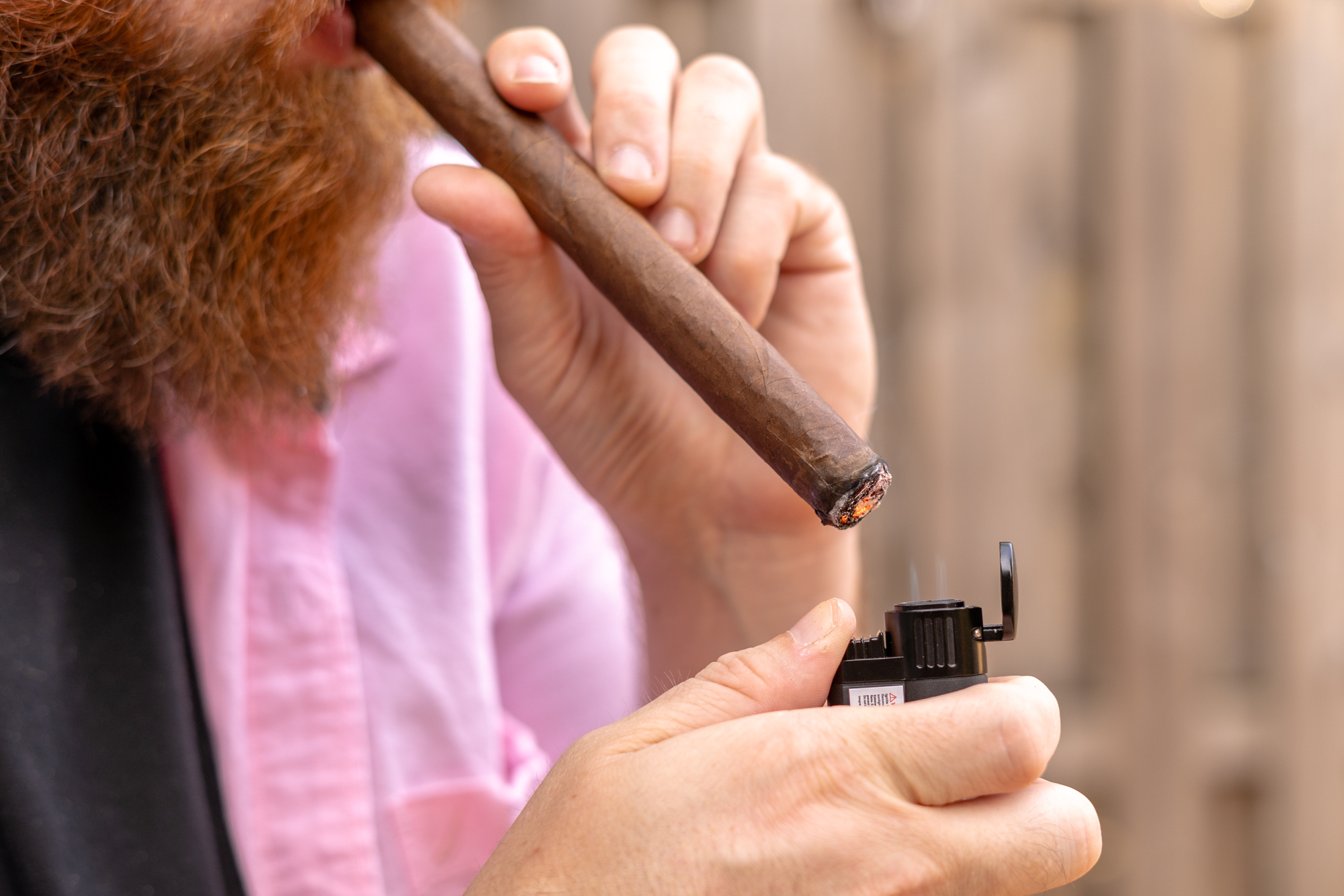 how to smoke a cigar