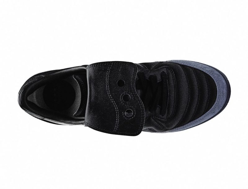 overhead view of saucony silo shoe